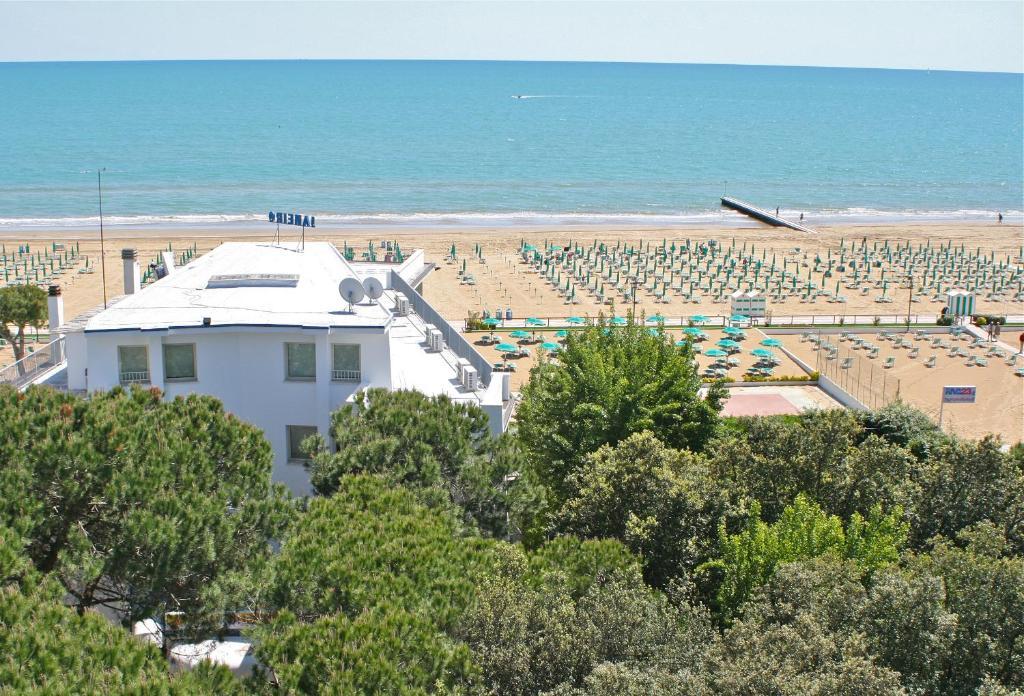 Hotel Janeiro Frontemare Lido di Jesolo Exterior foto