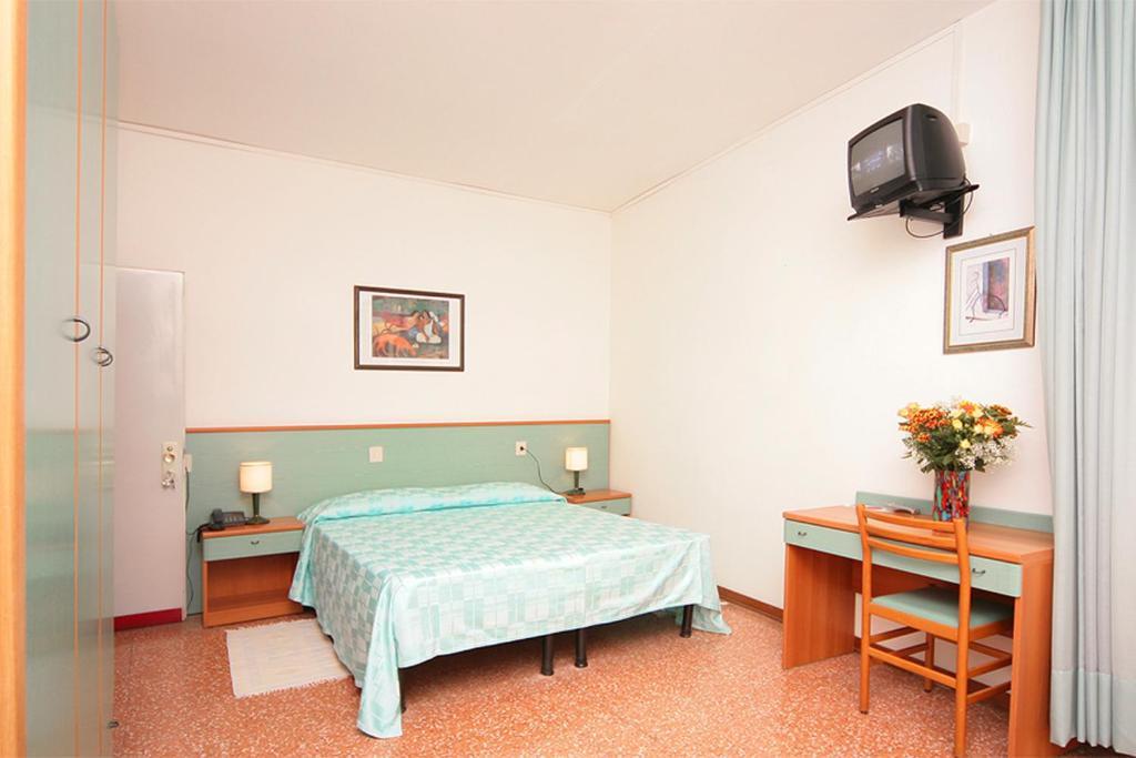 Hotel Janeiro Frontemare Lido di Jesolo Habitación foto