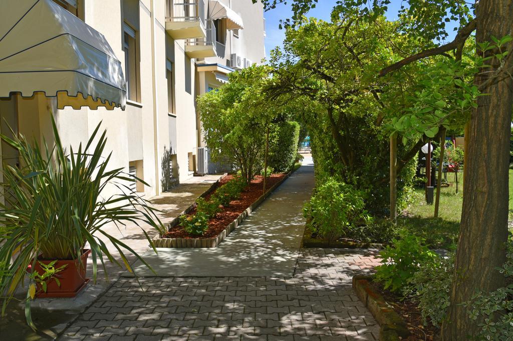Hotel Janeiro Frontemare Lido di Jesolo Exterior foto