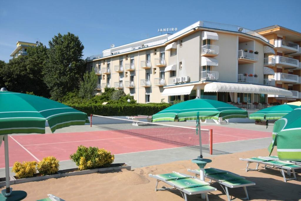 Hotel Janeiro Frontemare Lido di Jesolo Exterior foto