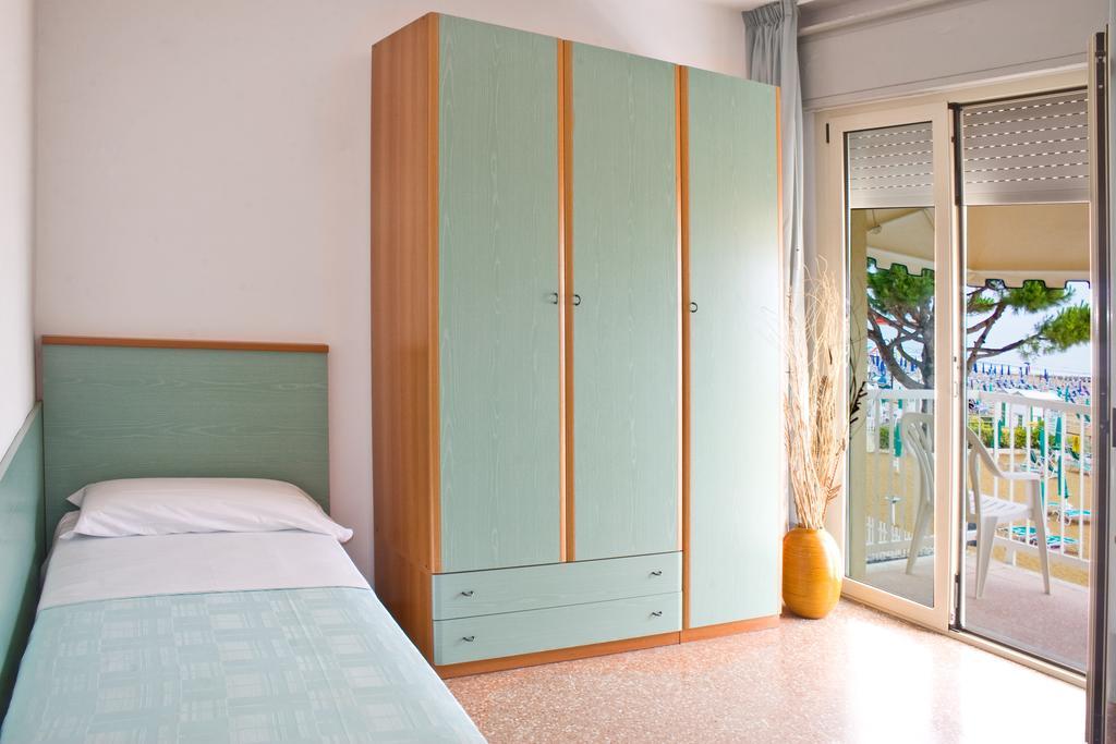 Hotel Janeiro Frontemare Lido di Jesolo Habitación foto